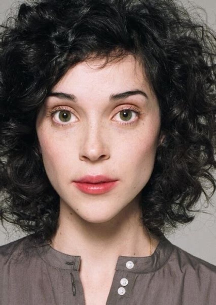 Anne Erin Clark Height, Weight, Net Worth, Age, Birthday, Wikipedia, Who, Nationality, Biography