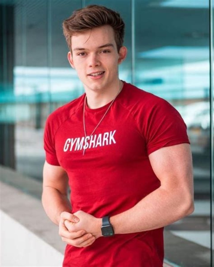 
Browney Height, Weight, Net Worth, Age, Birthday, Wikipedia, Who, Nationality, Biography 