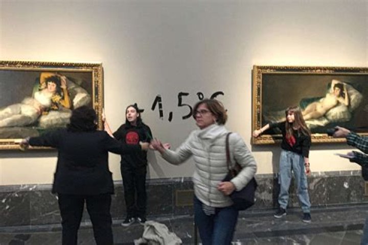 
Climate Activists Glue Their Hands to Francisco de Goya’s Paintings at Prado Museum in Spain 