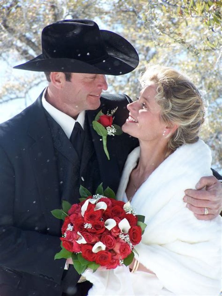 
Clint Malarchuk Wife Joanie Malarchuk Is A Public Speaker And A Figure Skating Director 