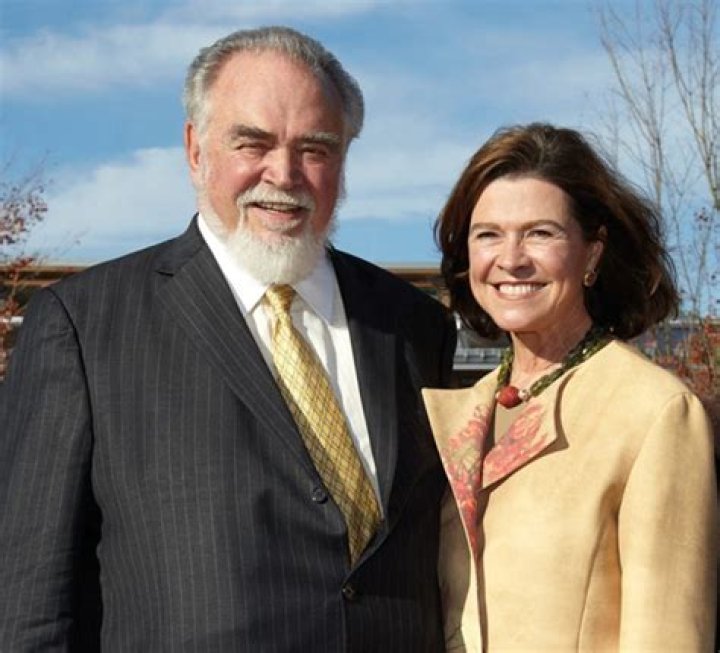 
Co. Executive Chairman, Herb Kohler, dies at 83 