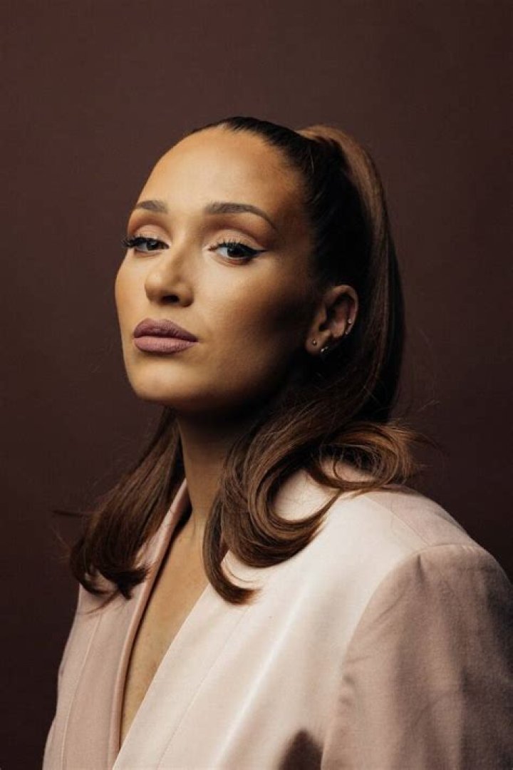 
Ella Monnery Height, Net Worth, Age, Wiki, Who, Facts, Biography 