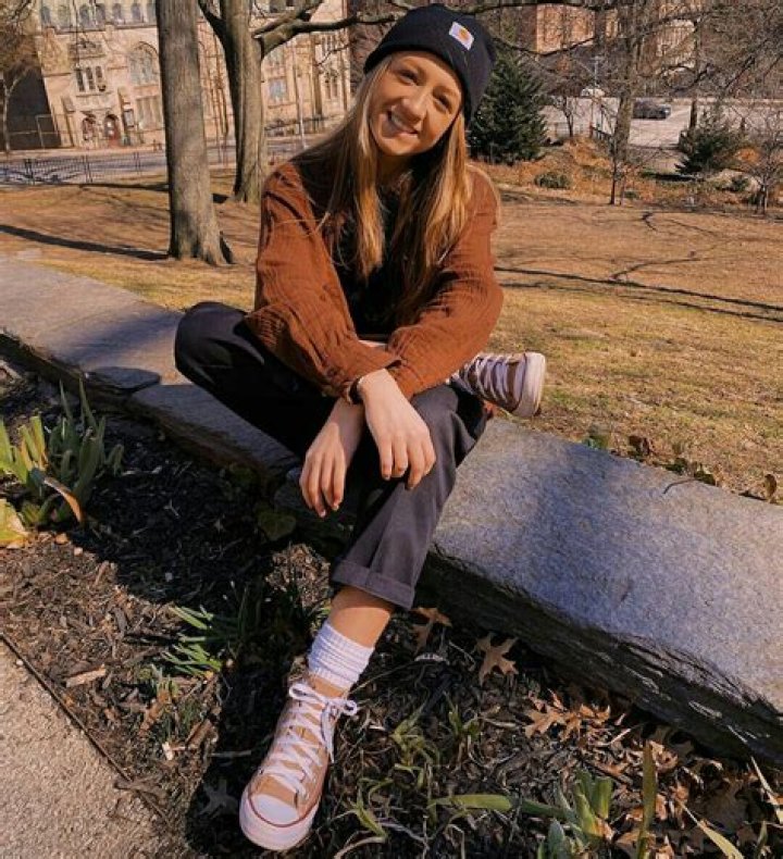 Emma Rayne Lyle Bio, Net Worth 2023, Age, Height