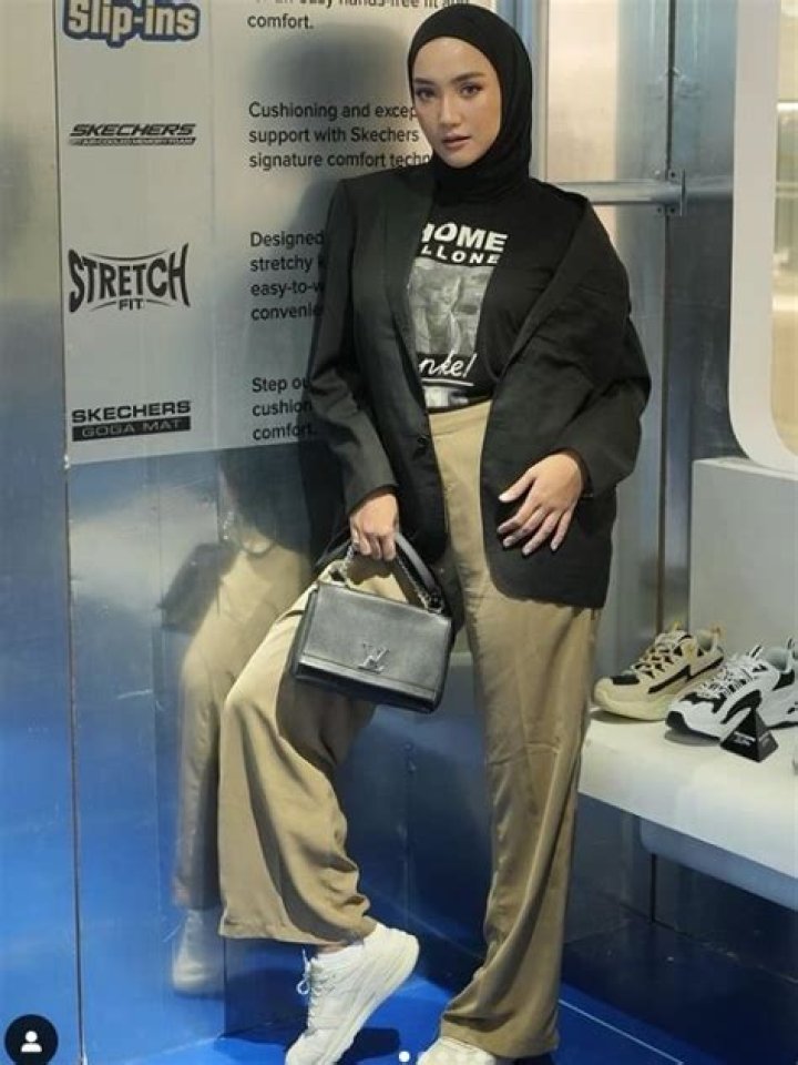 Erica Putri Height, Weight, Net Worth, Age, Birthday, Wikipedia, Who, Nationality, Biography