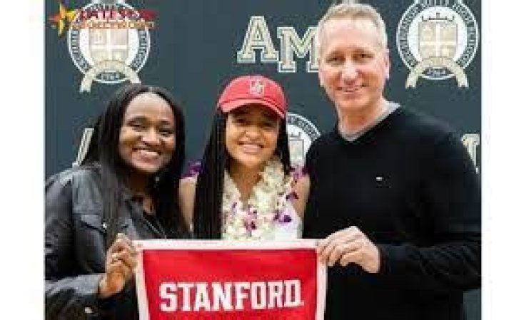 
Haley Jones Parents Patrick And Monique Jones Were Both Basketball Players 