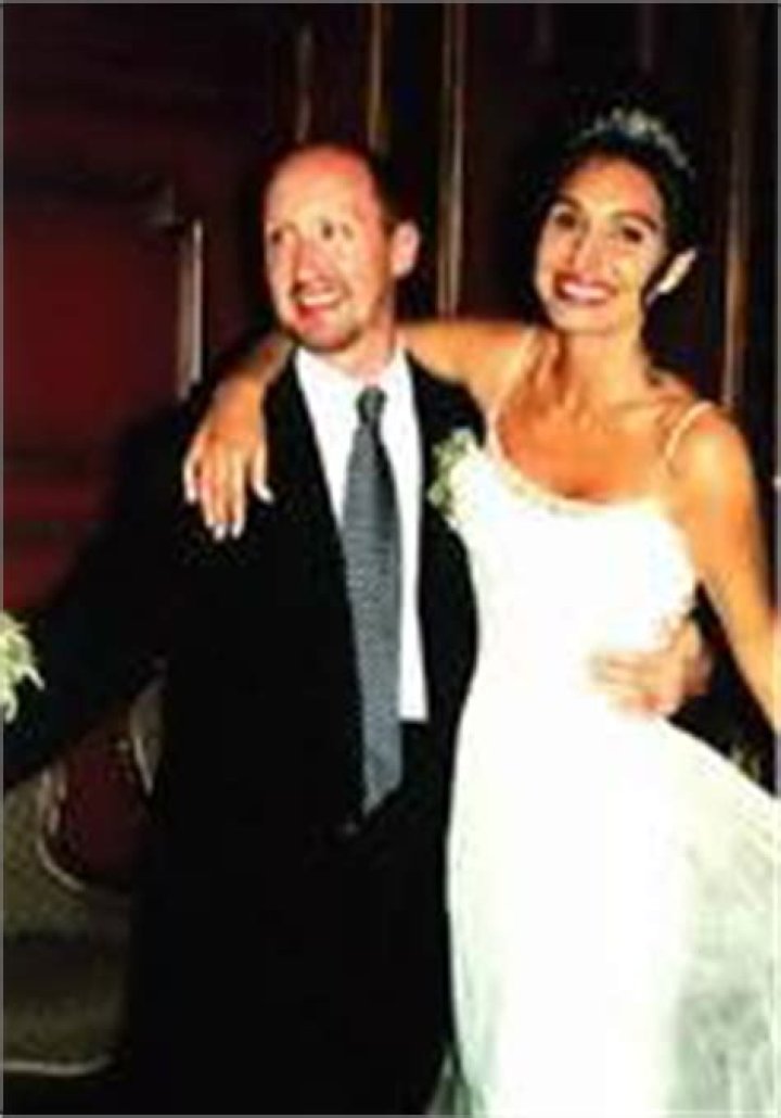 
Ian Bairnson | Wife Leila | Family And Net Worth 