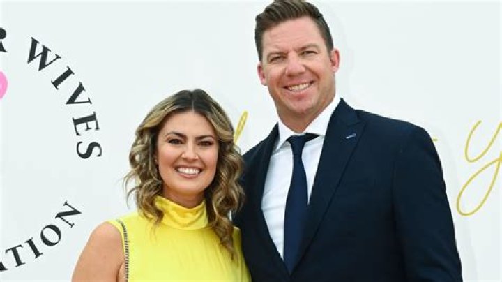 Is Amanda Balionis Pregnant? Height and Salary, Is She Engaged?