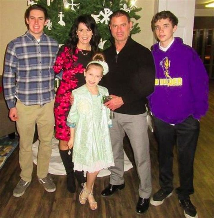 
Is Elliana Walmsley Adopted? Family Background And Dad Kevin Walmsley Details 