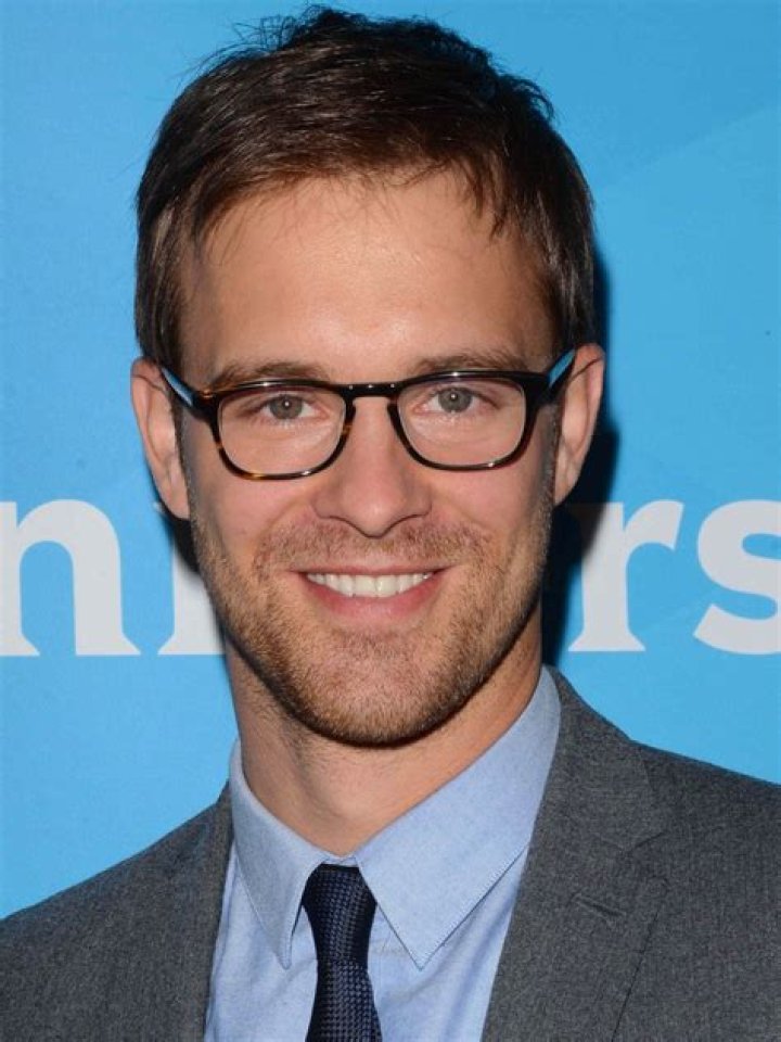 
Is The Actor Sean Kleier Dating Isabelle Marie McKay? Wedding Season Actor Relationship Timeline 