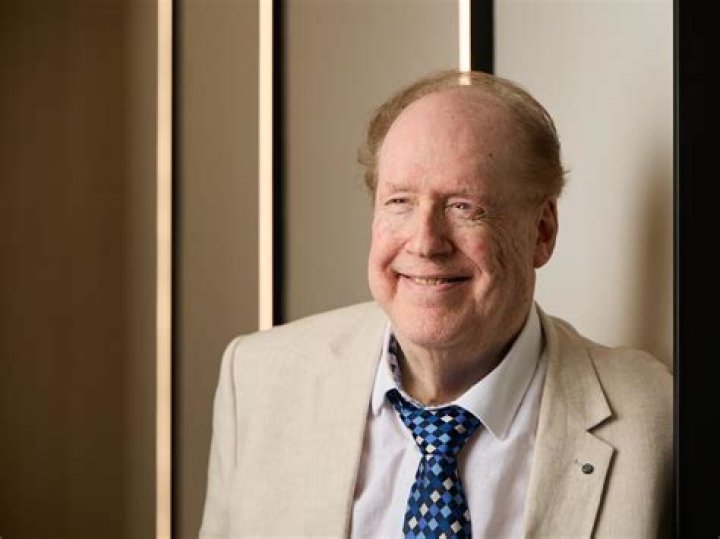 
Leon Byner Illness In 2022 -What Happened To Him? Health Problems Explored 