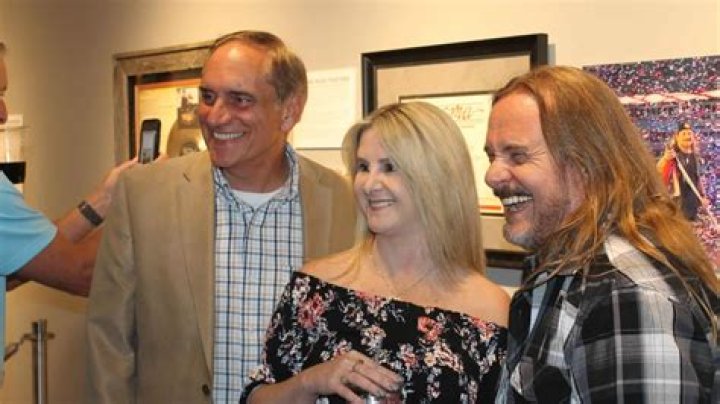 
Lisa Van Zant Height, Weight, Net Worth, Age, Birthday, Wikipedia, Who, Nationality, Biography 