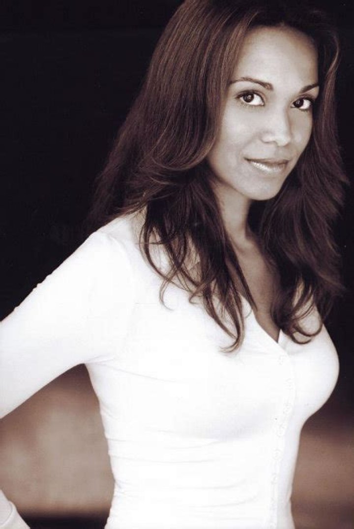 
Lucia Walters Age: 5 Quick Facts To Know About Hallmark Actress 