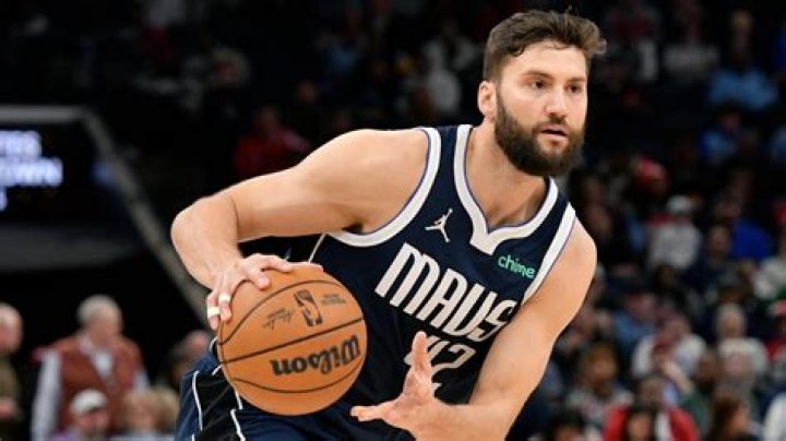 
Maxi Kleber Height, Weight, Net Worth, Age, Birthday, Wikipedia, Who, Nationality, Biography 