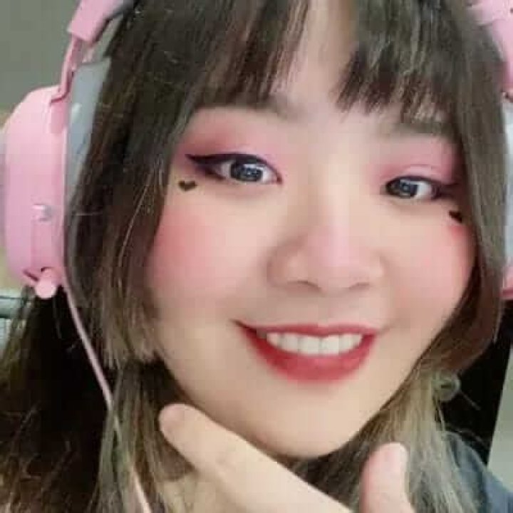 Mori Calliope Height, Weight, Net Worth, Age, Birthday, Wikipedia, Who, Nationality, Biography