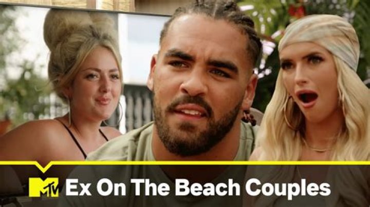 “So damn dumb”: Ex On The Beach Couples fans slam Shayla for not breaking up with Spari