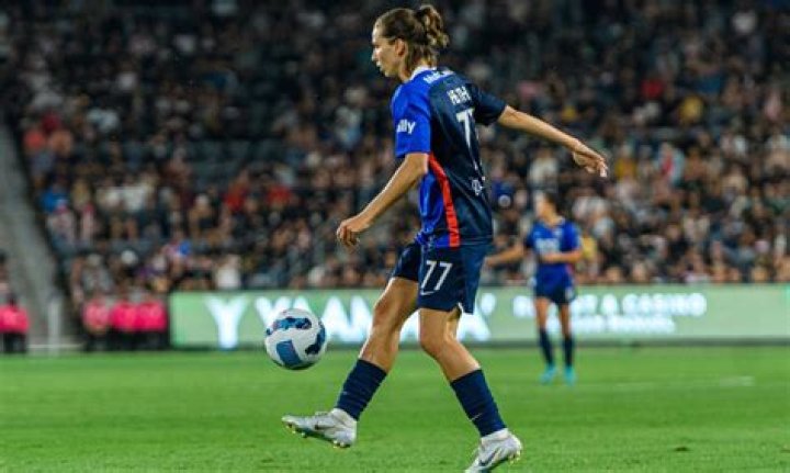 
Tobin Heath Placed On OL Reign’s Season-Ending Injury List 