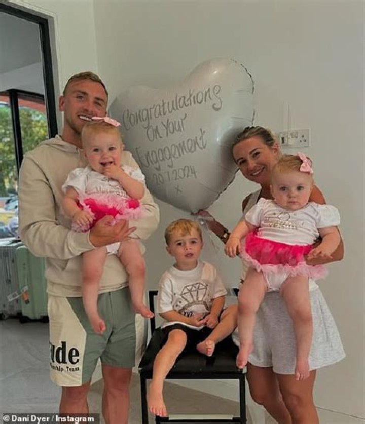 What Happened To Sommer Dyer? Wayne Dyer Daughter Death And Twitter Tribute