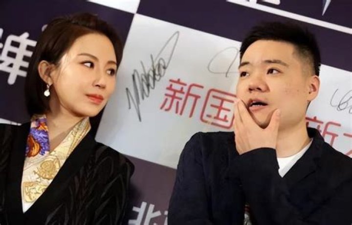 
Where Is Ding Junhui Wife From? Personal Details To Know About Apple Zhang 