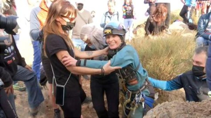 
Who Is Beatriz Flamini Husband? Family & Ethnicity 