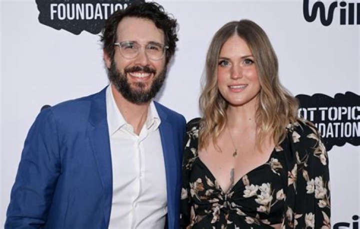
Who Is Josh Groban’s Wife? Explore His Married Life 